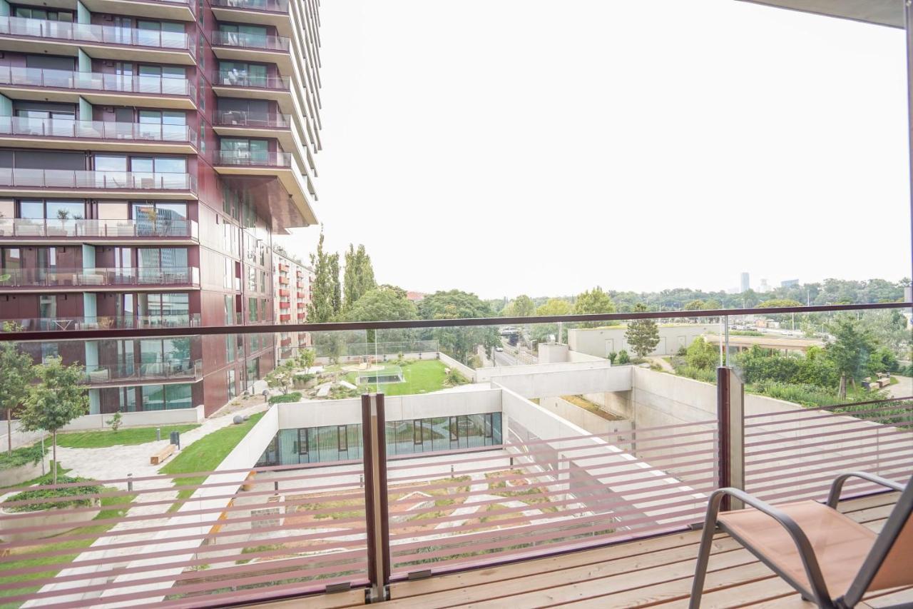 Suite In High-Rise On The Danube Wien Eksteriør billede